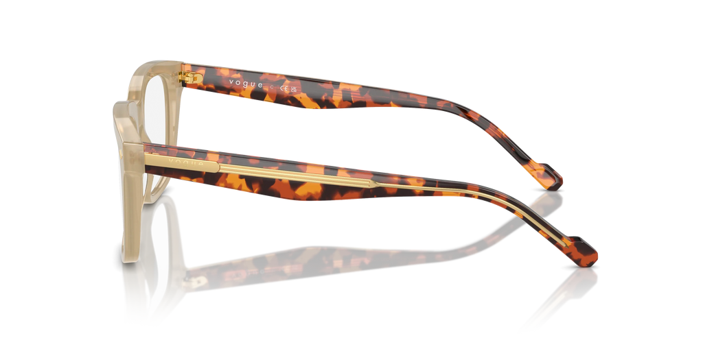 VOGUE  5572