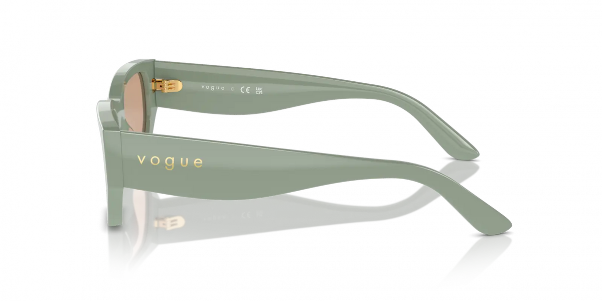 VOGUE    5586S