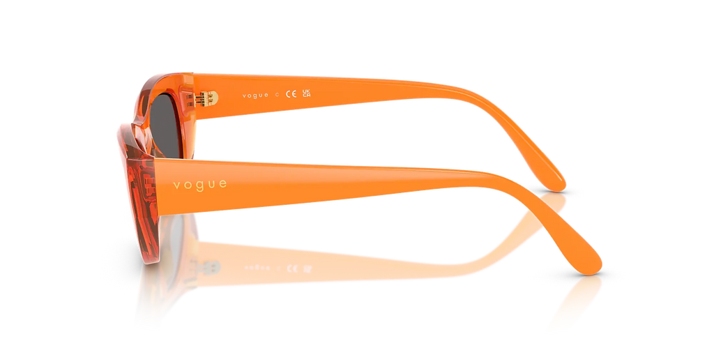 VOGUE    5616S
